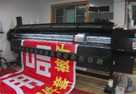大足喷绘广告分辨率是多少？